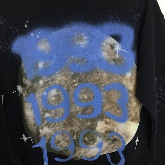 Ariana Grande Splatter Lollapalooza Crewneck black Sweatshirt Sz Small - Picture 8 of 16